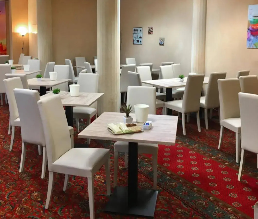 Garden Hotel Michelangelo - Général