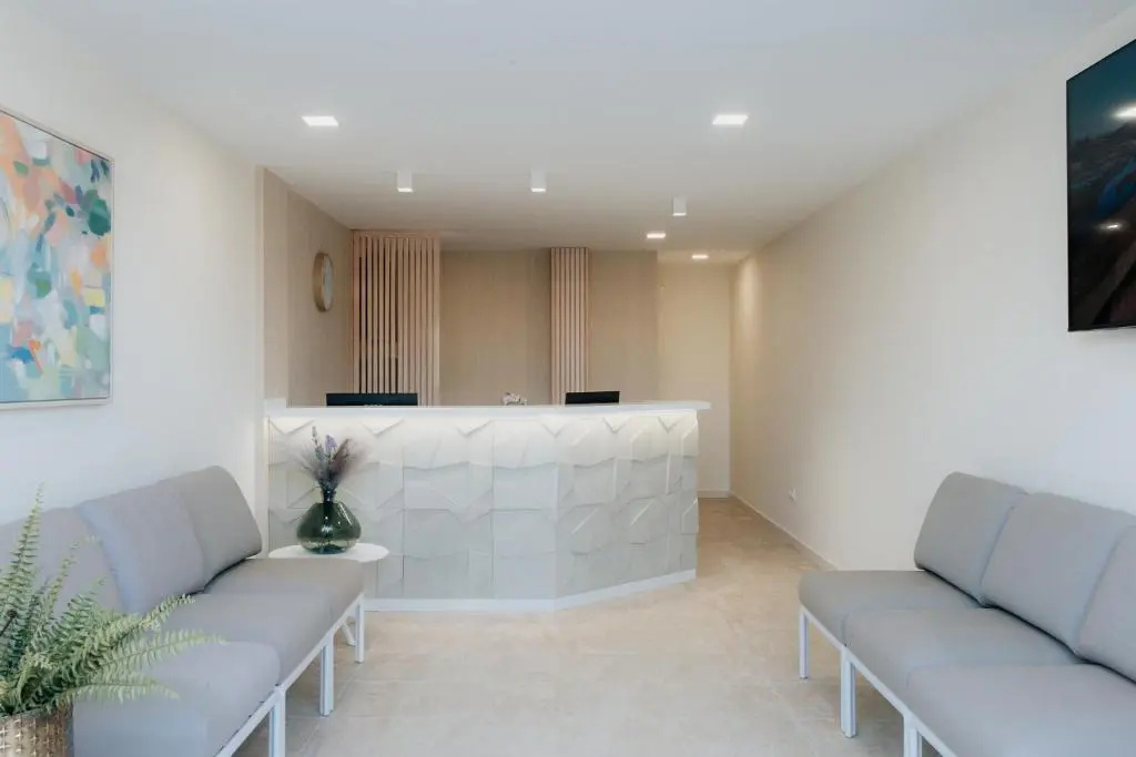 Lobby & Reception