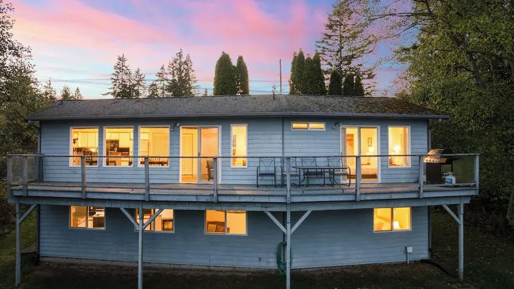 Incredible Water Views, Deck Relaxing Retreat Greenbank Getaway by Avantstay
