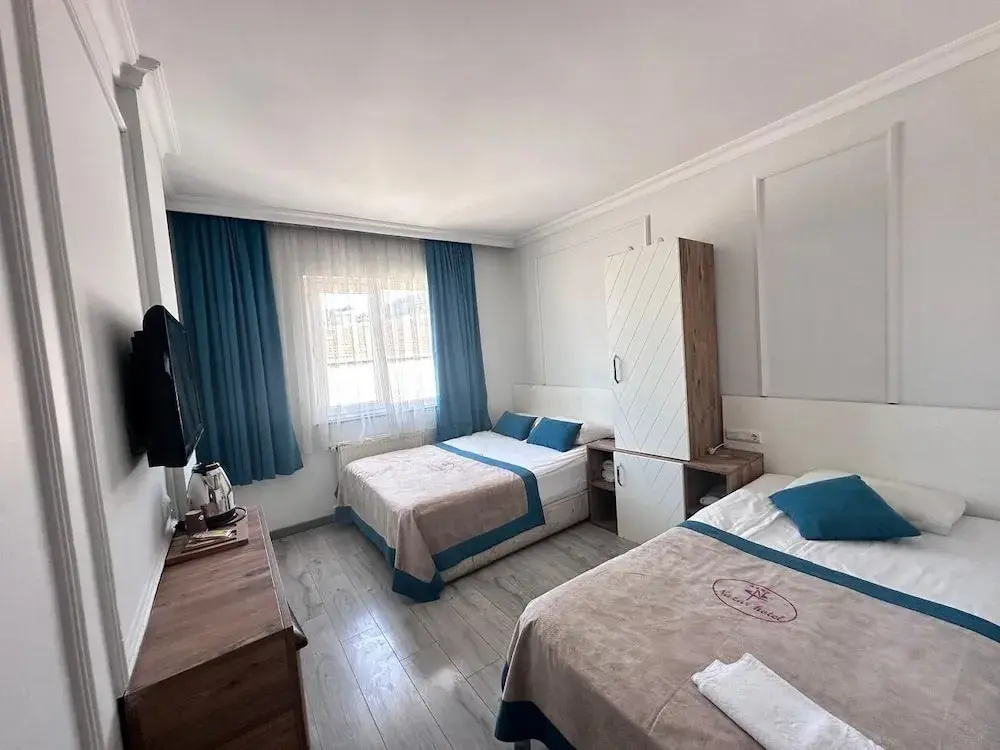 Triple room