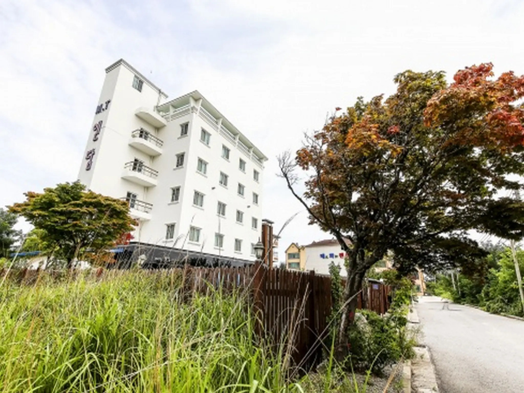 Endam Motel
