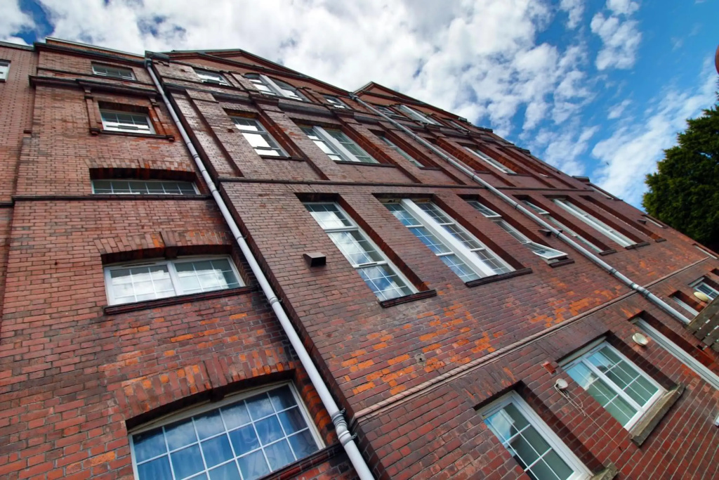 St Thomas Loft Views, SA1, by Stay South Wales - Sleeps 4 - Free WiFi & Parking