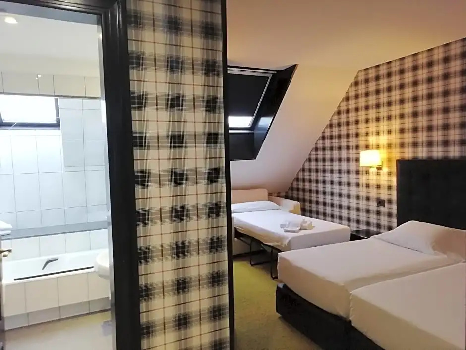 Hotel Clarín - Chambres