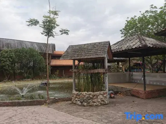 Amphawa Horse Farm