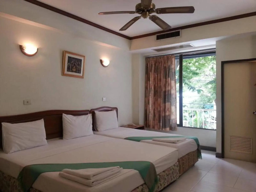 Hotel photo 11