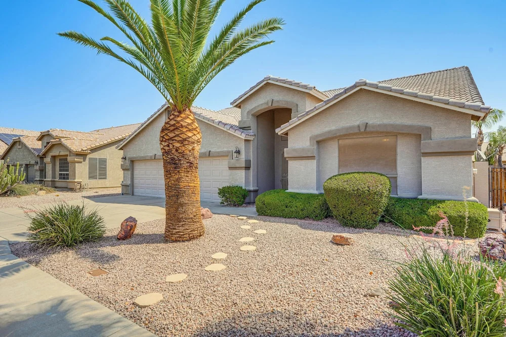 Private Pool & Patio: Family Retreat in Mesa