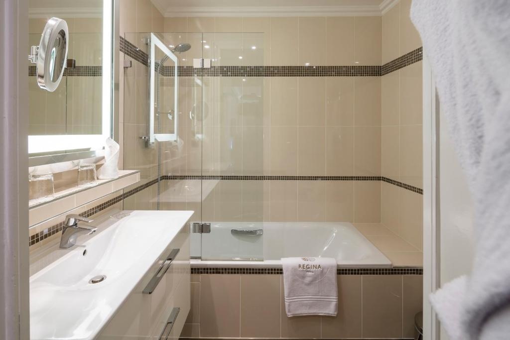 Hotel Regina Louvre 54