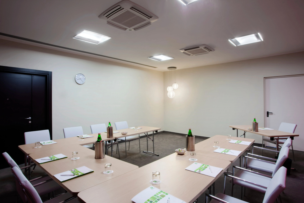 Holiday Inn Genoa City by IHG - Général