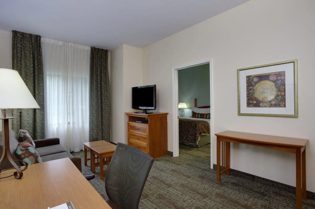 Double Suite (full double bed)