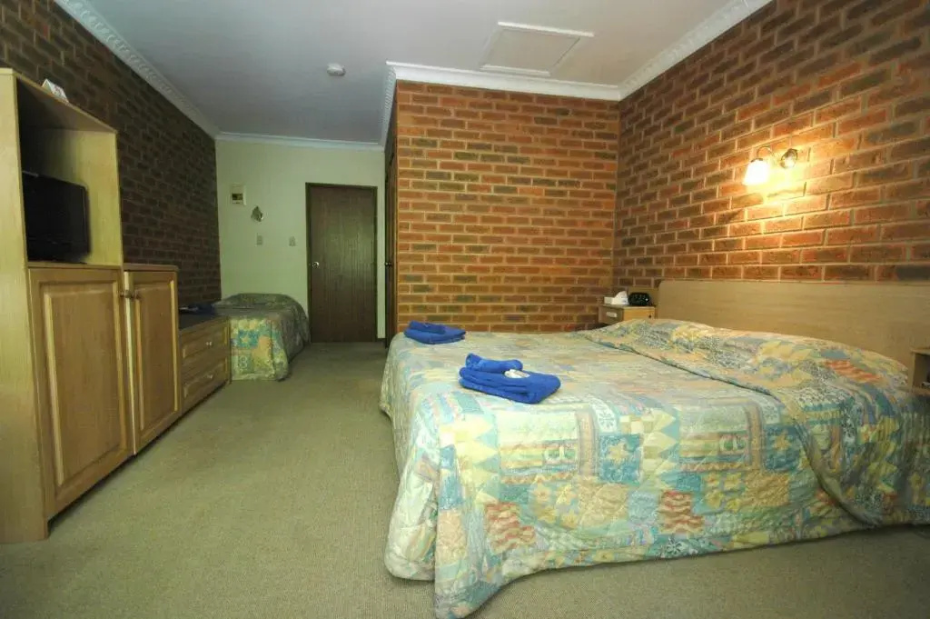 Standard Double room (full double bed)
