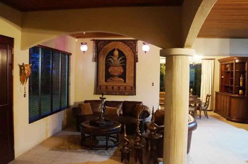 Agua Milagrosa Villa
