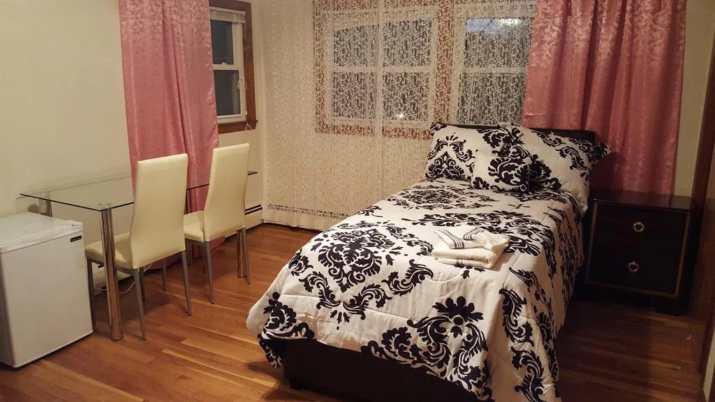 Albina House