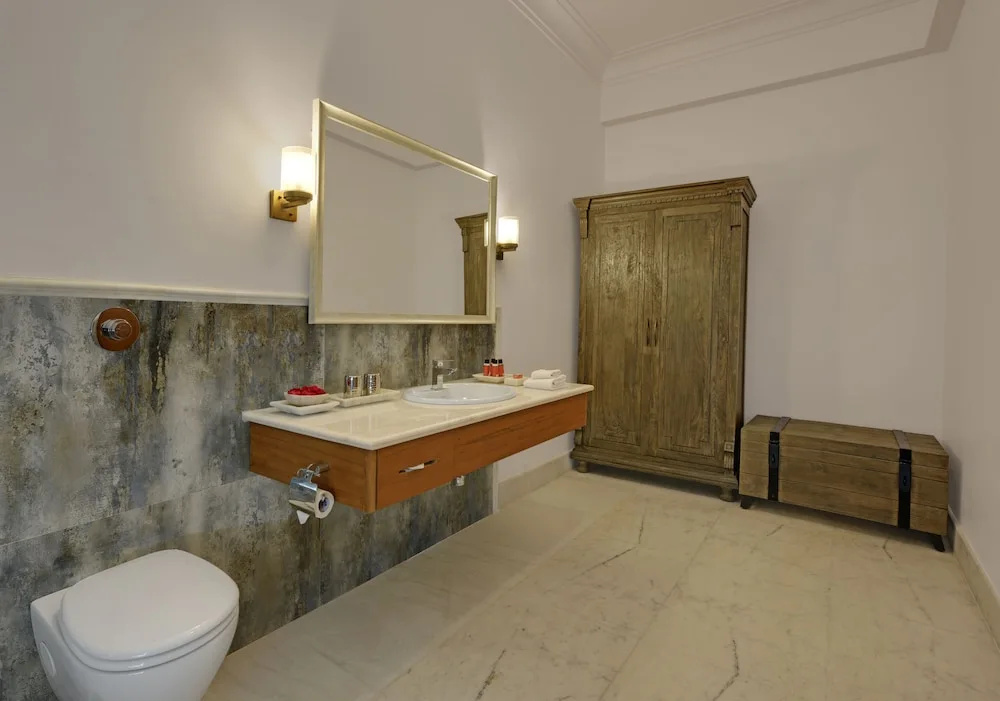 Suite with balcony