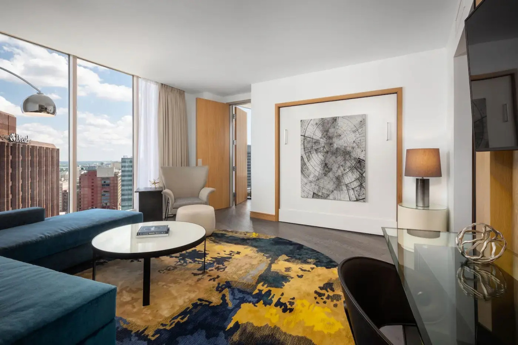 Double Club Suite (full double bed)