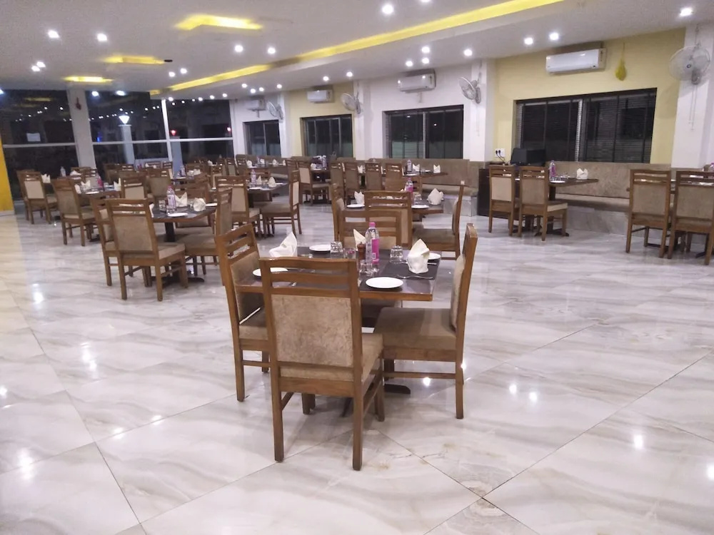 Hotel photo 12
