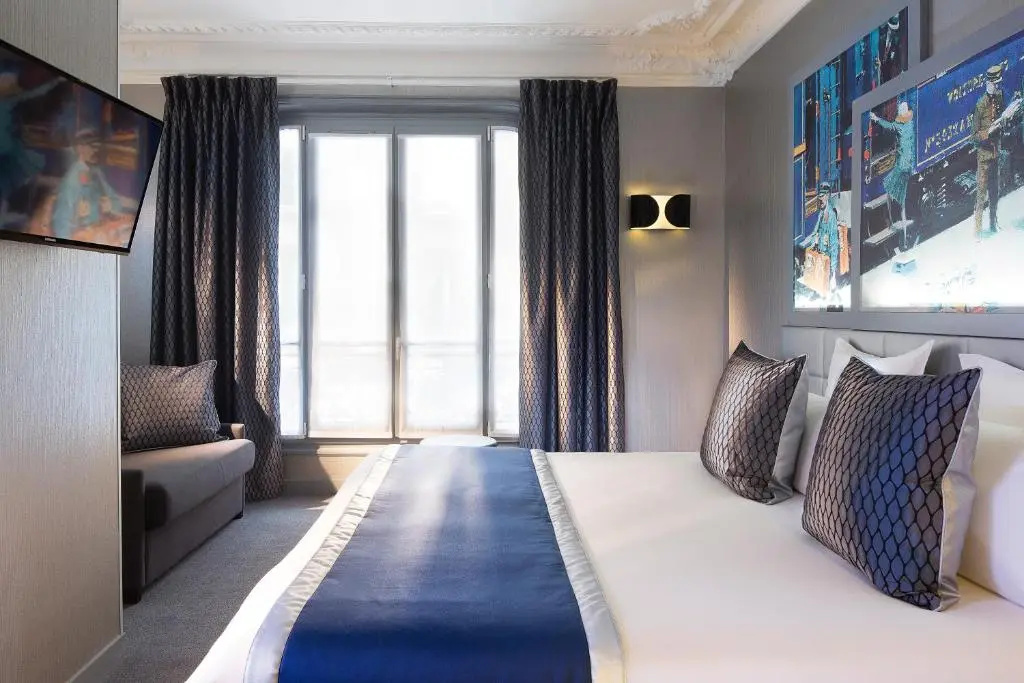 Triple room
