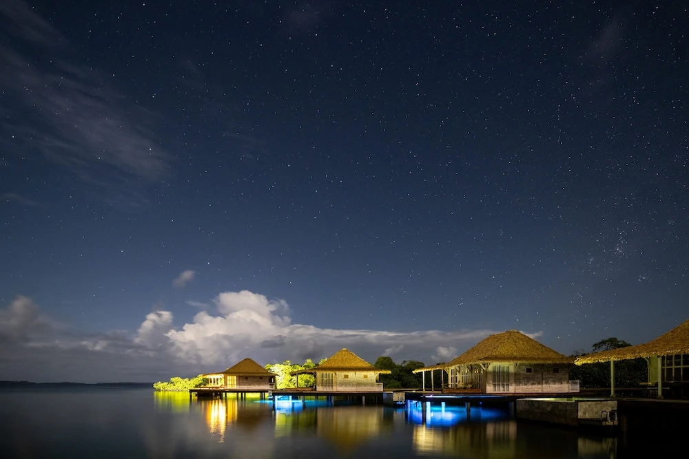 Beach & Waterfront