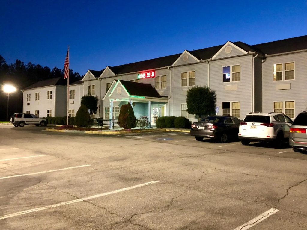 Holiday Lodge