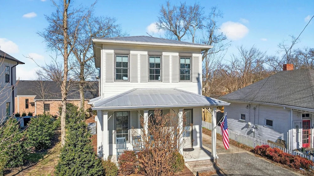 Fowlkes Street by AvantStay Minutes from Historic Main Street Short Drive to Downtown Nashville