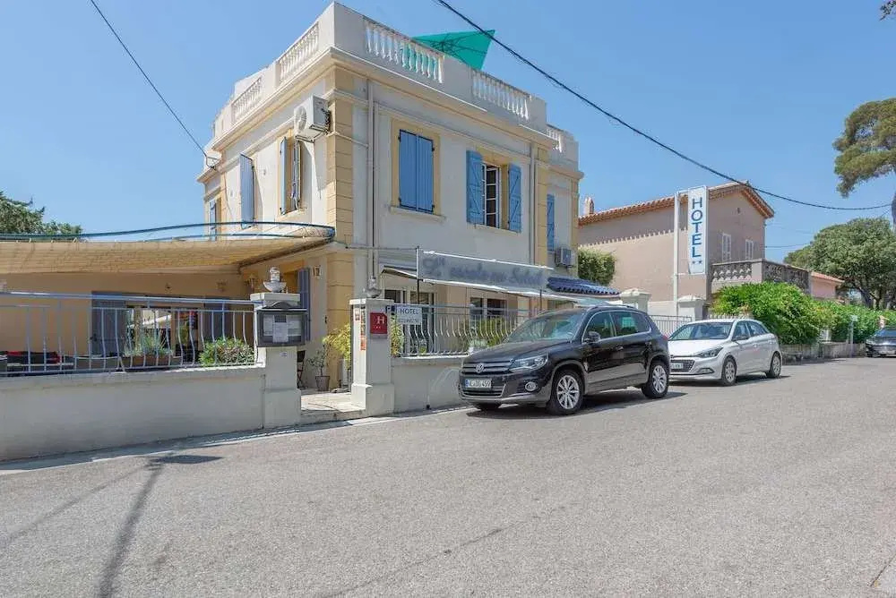 Escale au soleil Hôtel et Appartement