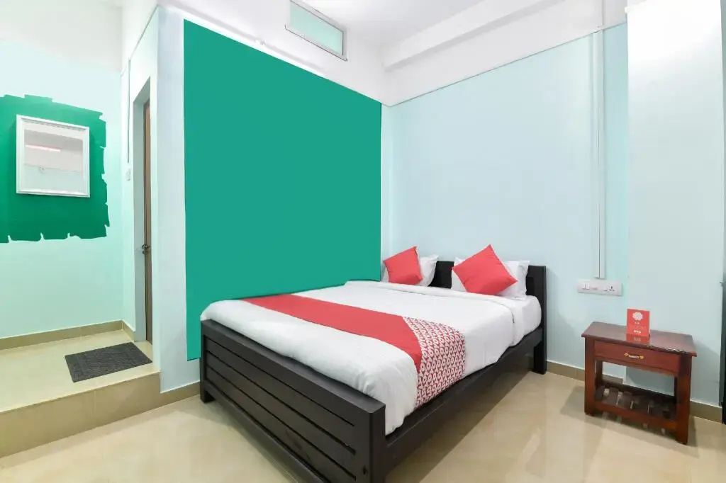 Hotel Drizzle Mount by OYO Rooms