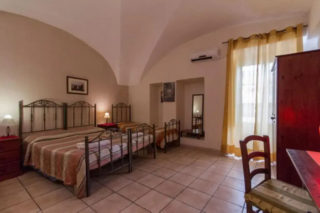 Triple room