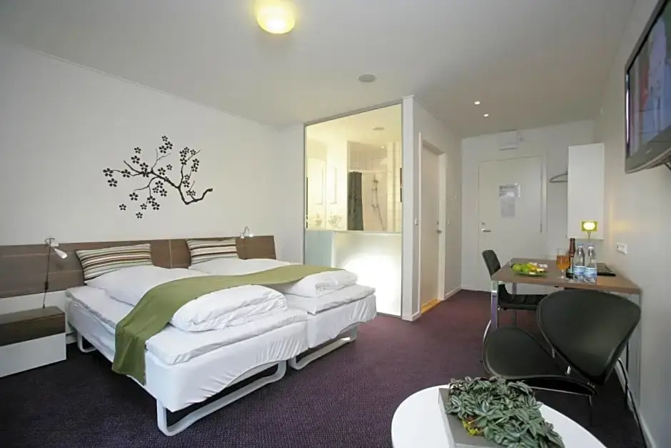Comfort room