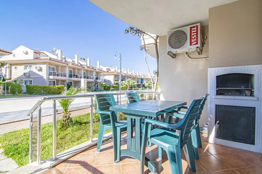 Lighthouse Apartments