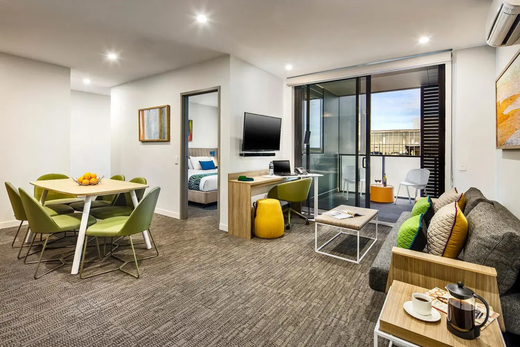 3 Bedrooms Executive Apartment