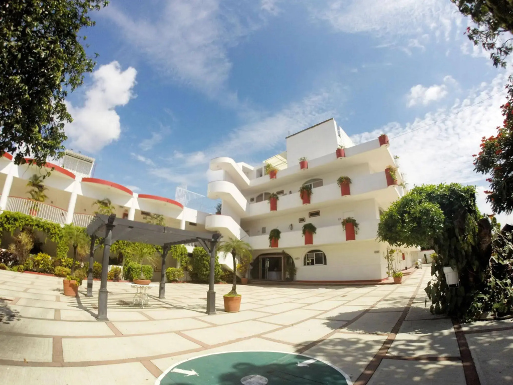 Hotel photo 12