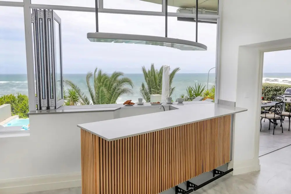 Camps Bay 6bed w Ocean Views and Pool Villa Sevara