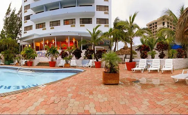 Howard Johnson Plaza Dezerland Beach & Spa - Général