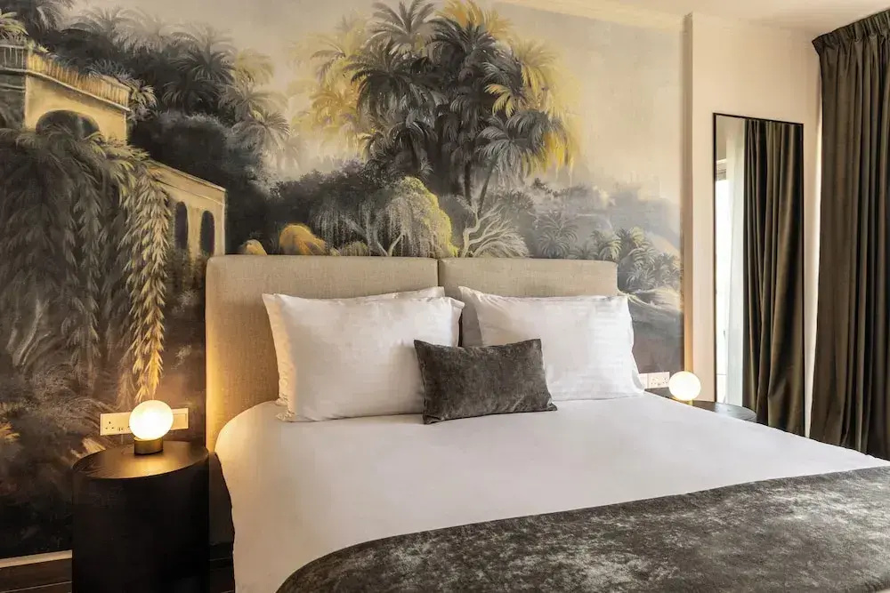 Superior room with balcony and with sea view