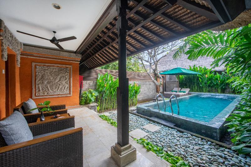 Legian Beach Hotel