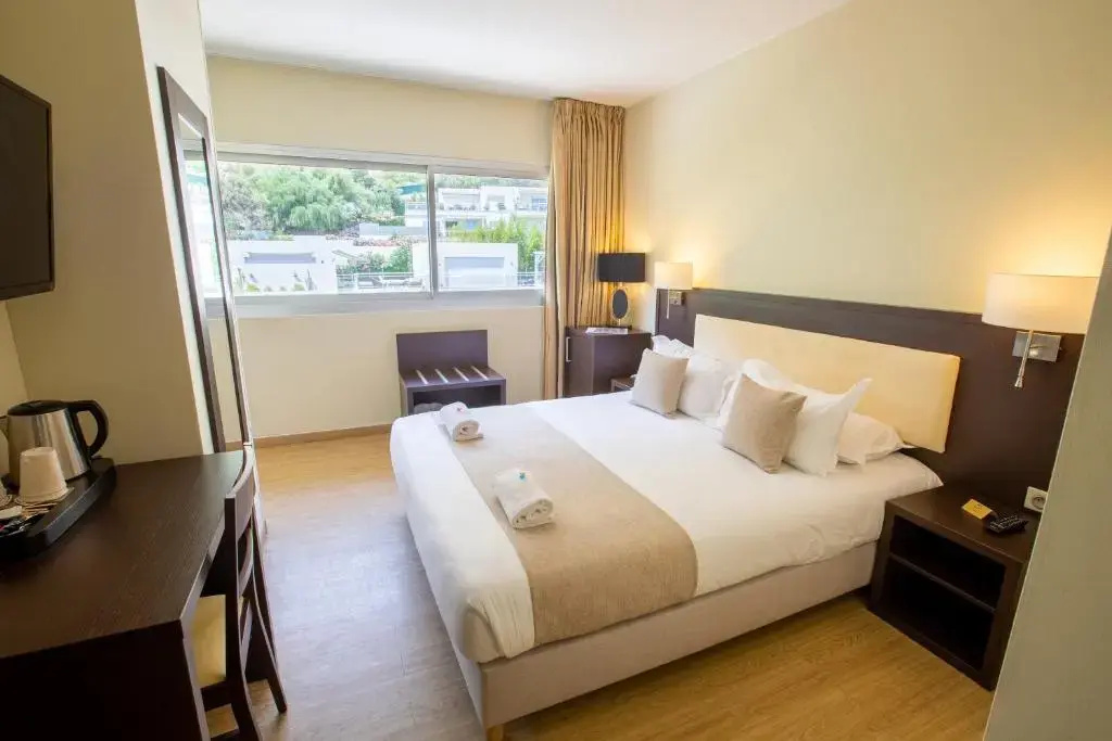 Economy room