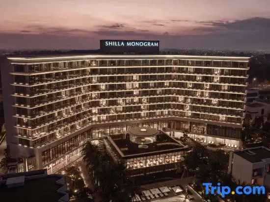 Shilla Monogram Danang