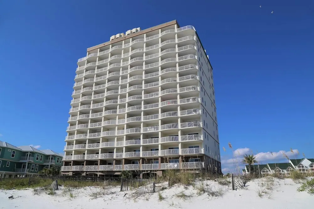 Royal Palms 402 1 Bedroom Condo by RedAwning