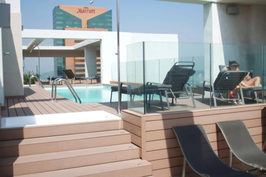 Loica Suites