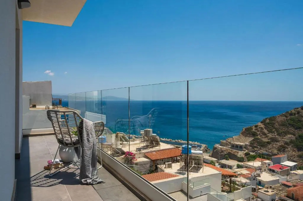 Apartment with sea view