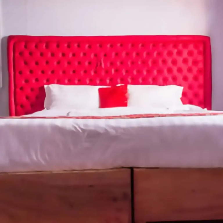 Executive Double room (full double bed)