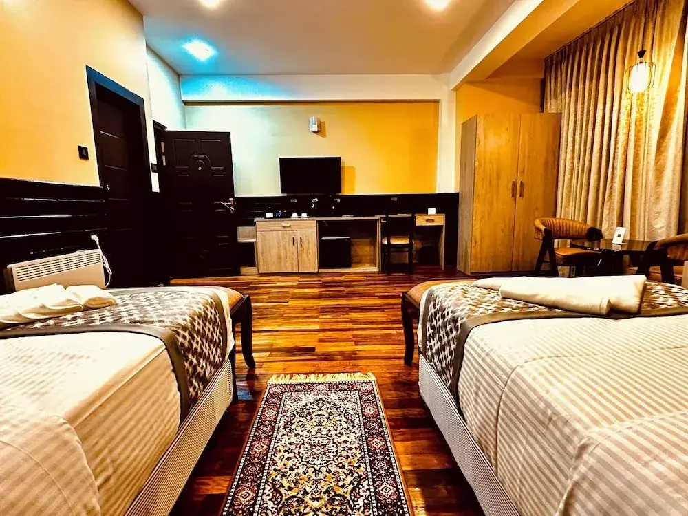 Deluxe Double room with mountain view (twin beds)
