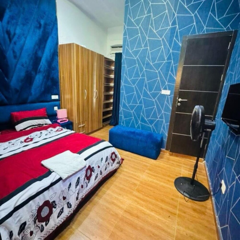 Luxury 4BR Retreat