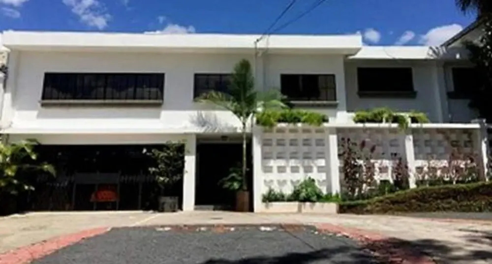 Cinco Hotel