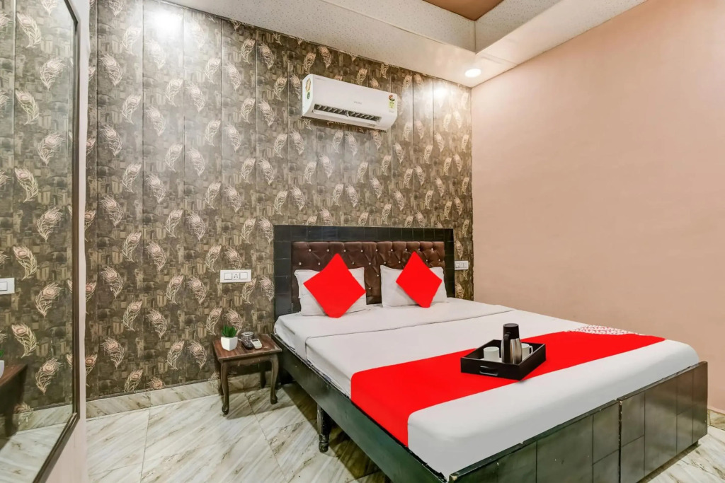 OYO Flagship 70340 Hotel Colour — фото 4