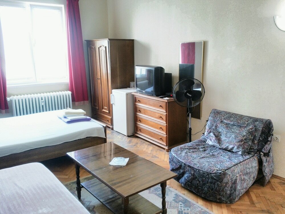 gallery_image_hidden_21