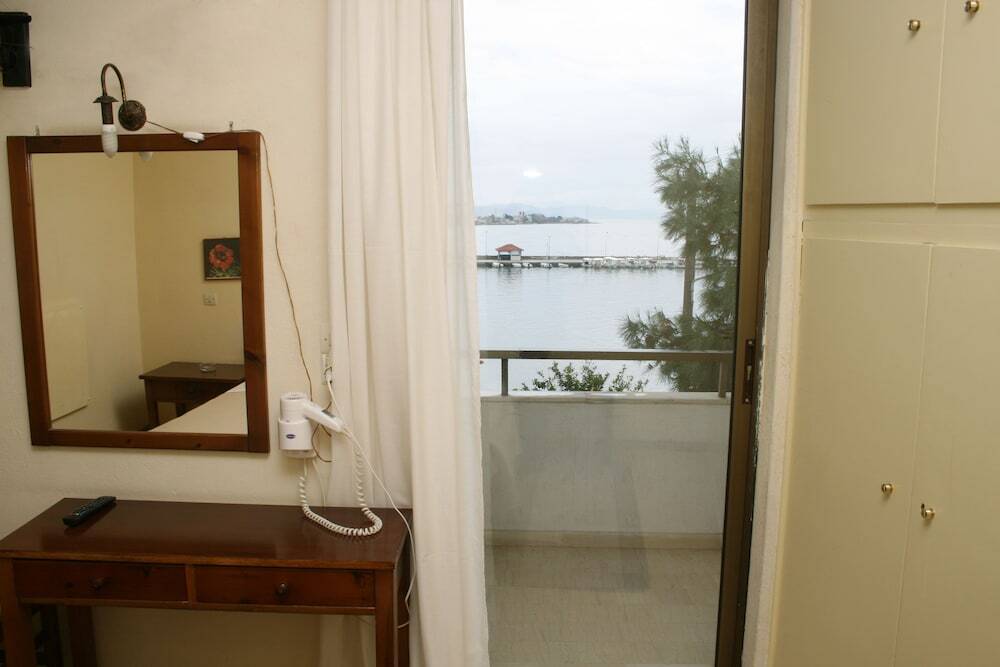 Hotel Iliahtides 3 *