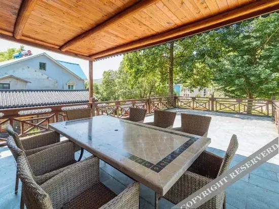 Balcony & Terrace