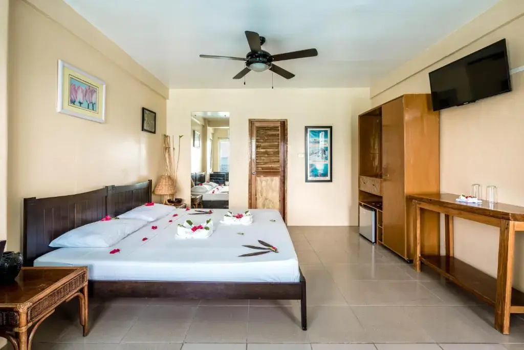 Standard Double room with sea view (full double bed)
