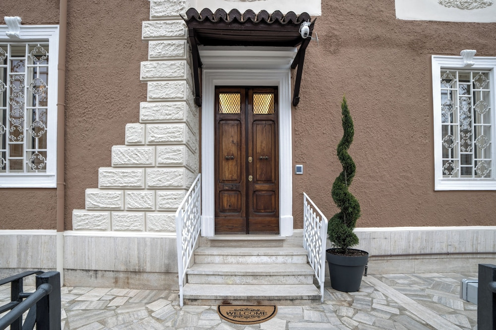 GH Villa Poerio