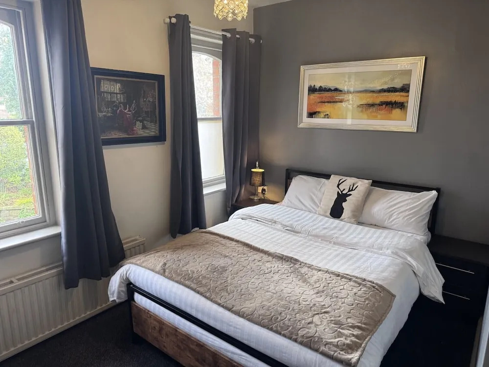 OYO Cornerstone Manor Hotel - Chambres